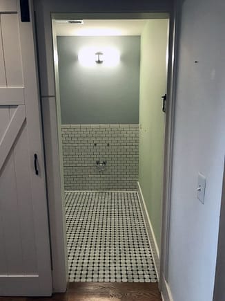 [newsletter-downtownloftbathroom-6]